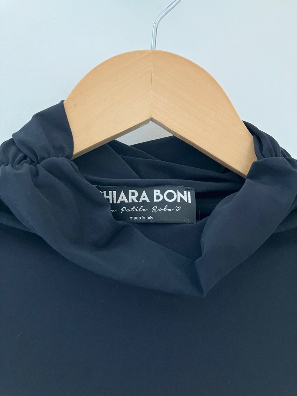 Chiara Boni black T neck